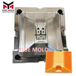 Road reflective strip mold