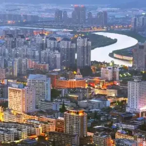 Los Moldes de Huangyan: La Piedra Angular de Precisión de la Manufactura Global