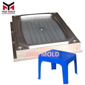 Injection mold for plastic tables